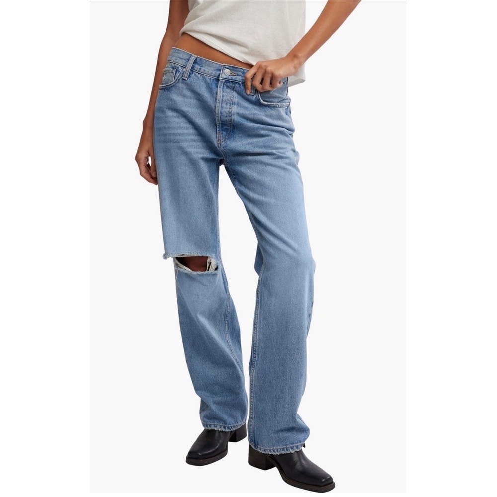 We The Free, Holly High Rise Bootcut, Cambridge Blue, Size 29, NWT, MSRP $128